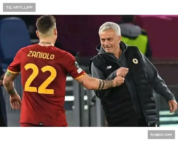 裁判查看回放后的决策心理分析 压力之下维持原判需要勇气